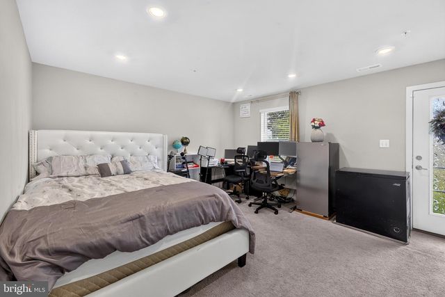 1406 CLINGMANS DOME DR, Frederick, MD 21702