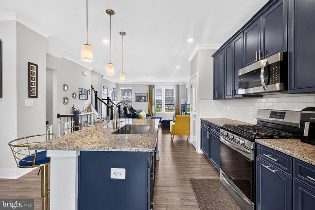 1406 CLINGMANS DOME DR, Frederick, MD 21702