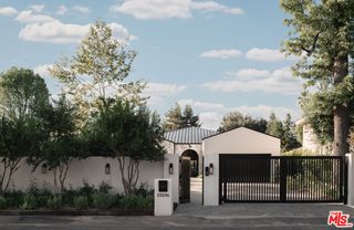 23236 Hatteras Street, Woodland Hills (los Angeles), CA 91367