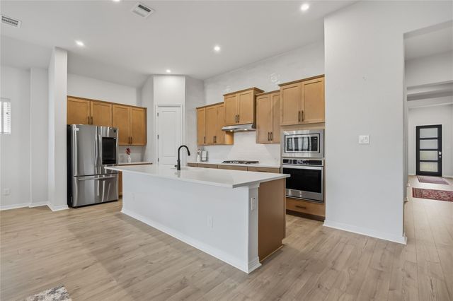 1124 Stetson Hat TRL, Georgetown, TX 78628