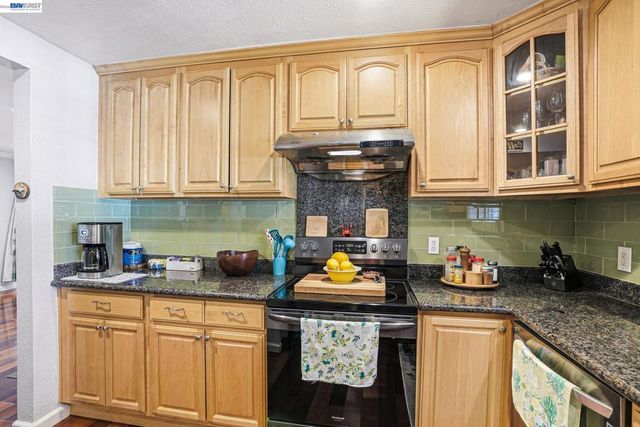 5633 San Antonio St, Pleasanton, CA 94566