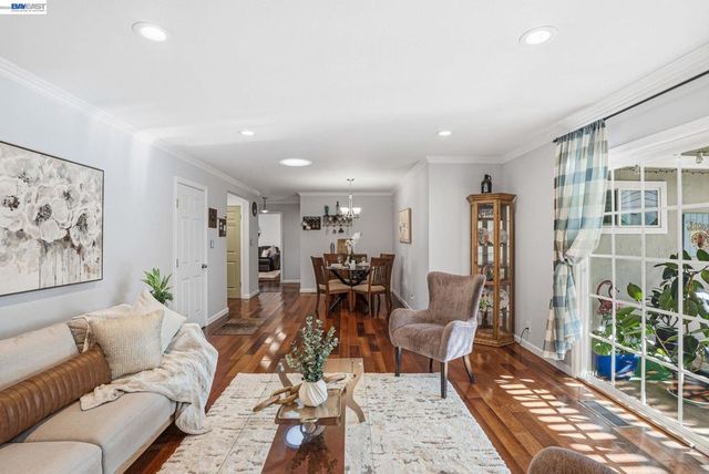 5633 San Antonio St, Pleasanton, CA 94566