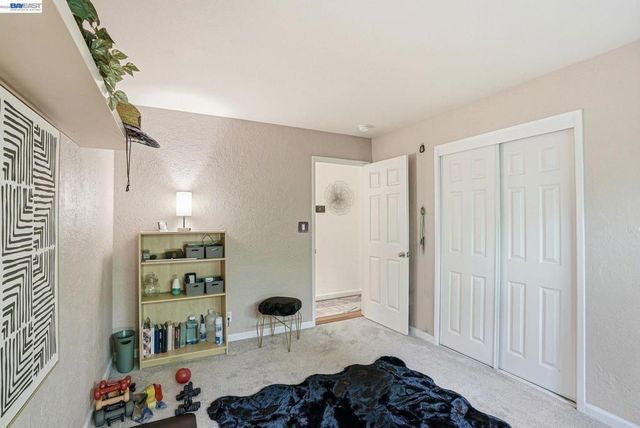 5633 San Antonio St, Pleasanton, CA 94566