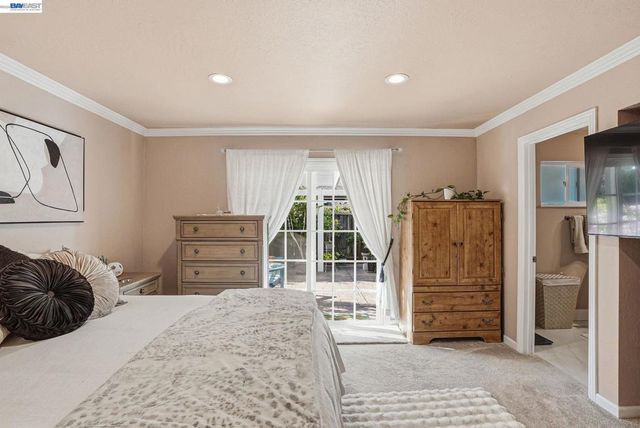 5633 San Antonio St, Pleasanton, CA 94566