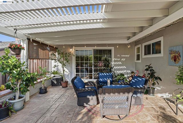 5633 San Antonio St, Pleasanton, CA 94566