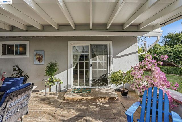 5633 San Antonio St, Pleasanton, CA 94566
