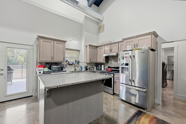 82 CR 2112, Gainesville, TX 76240