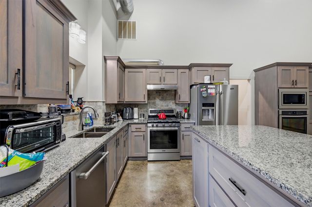 82 CR 2112, Gainesville, TX 76240
