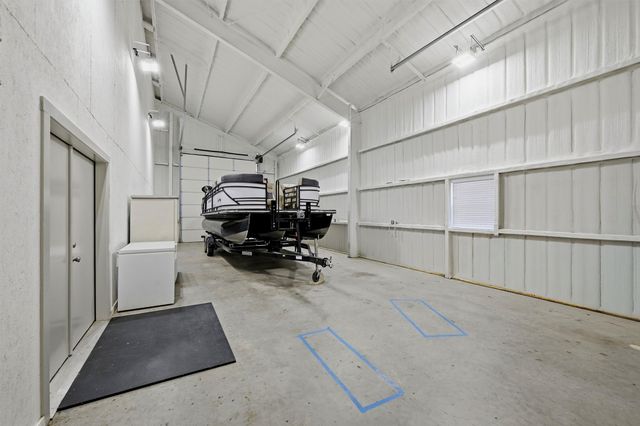 82 CR 2112, Gainesville, TX 76240