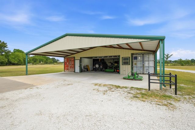 82 CR 2112, Gainesville, TX 76240