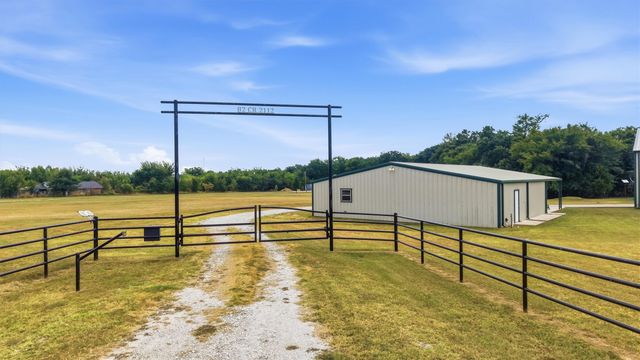 82 CR 2112, Gainesville, TX 76240