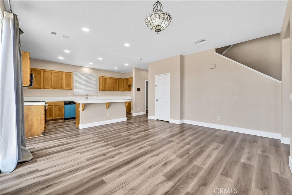 Image 12 of property listing at 15100 Alexandria Street, Adelanto, CA 92301