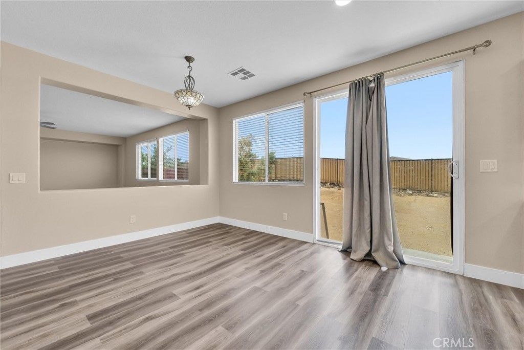 Image 13 of property listing at 15100 Alexandria Street, Adelanto, CA 92301