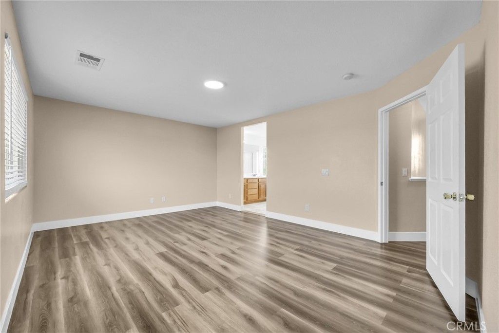 Image 32 of property listing at 15100 Alexandria Street, Adelanto, CA 92301