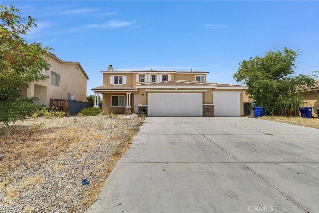 Image 5 of property listing at 15100 Alexandria Street, Adelanto, CA 92301