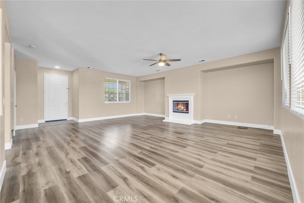 Image 8 of property listing at 15100 Alexandria Street, Adelanto, CA 92301