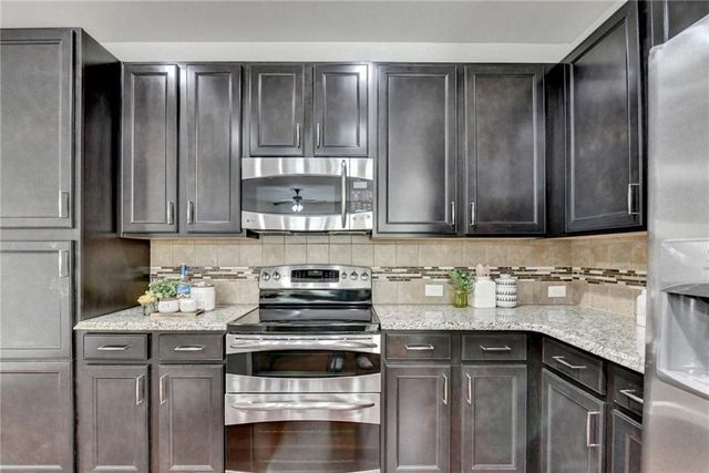 2162 Crestridge Trail NE, Atlanta, GA 30329