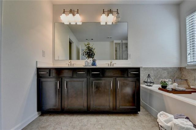 2162 Crestridge Trail NE, Atlanta, GA 30329