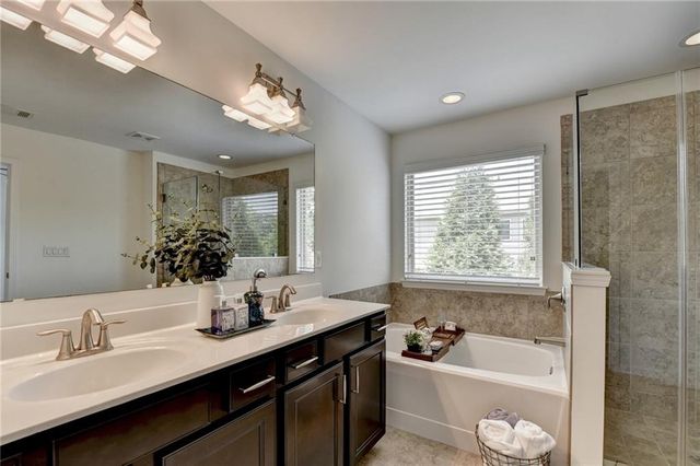2162 Crestridge Trail NE, Atlanta, GA 30329