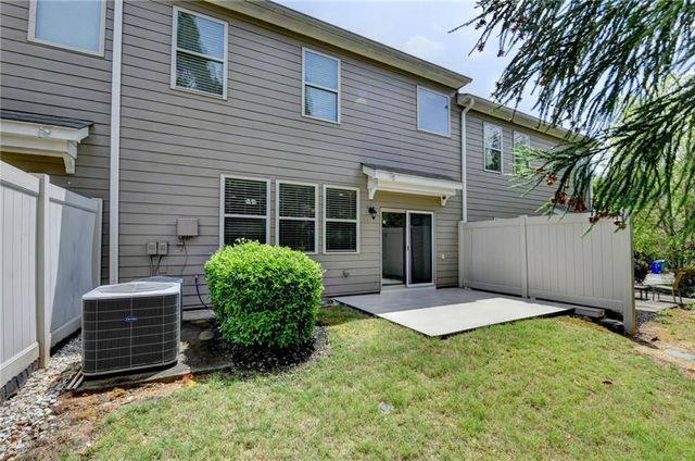 2162 Crestridge Trail NE, Atlanta, GA 30329
