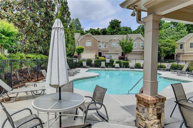 2162 Crestridge Trail NE, Atlanta, GA 30329