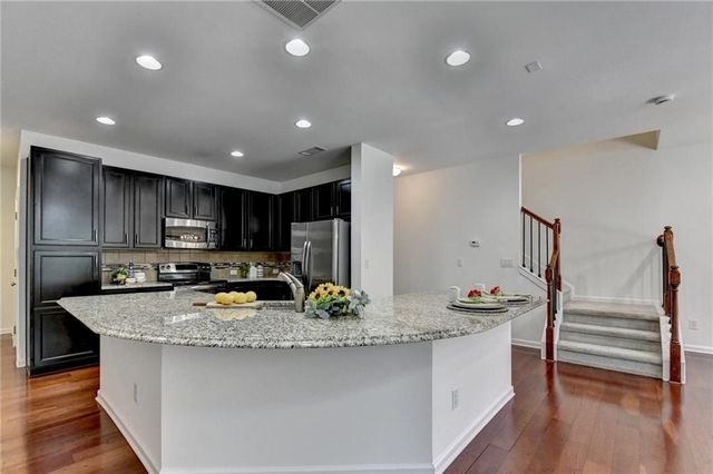 2162 Crestridge Trail NE, Atlanta, GA 30329