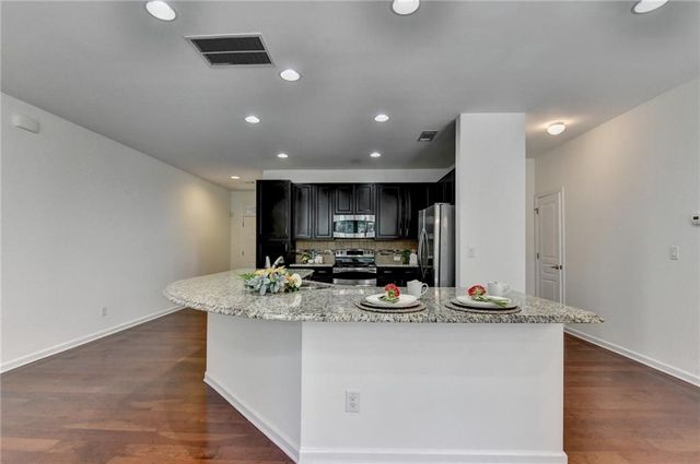 2162 Crestridge Trail NE, Atlanta, GA 30329