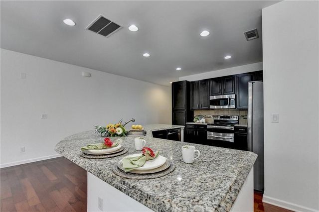 2162 Crestridge Trail NE, Atlanta, GA 30329