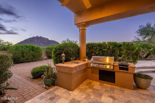 11698 E PARKVIEW Lane, Scottsdale, AZ 85255