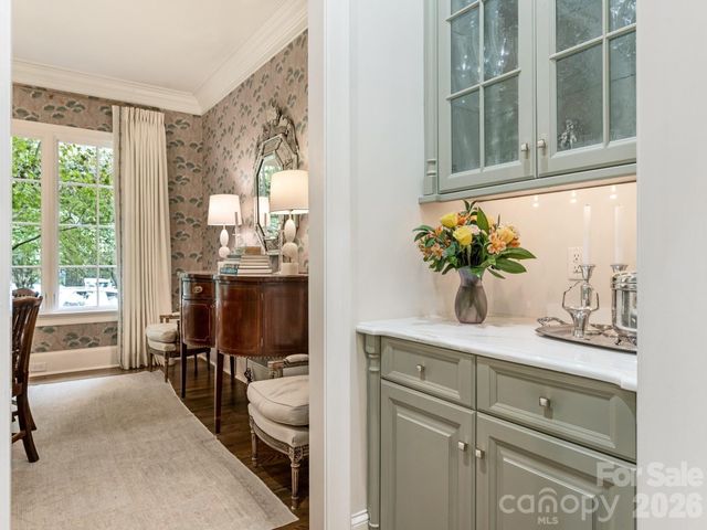 2946 Wheelock Road, Charlotte, NC 28211
