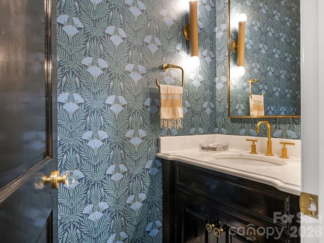 2946 Wheelock Road, Charlotte, NC 28211