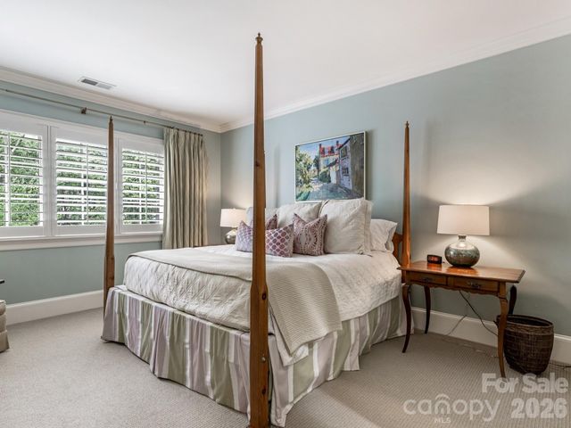 2946 Wheelock Road, Charlotte, NC 28211