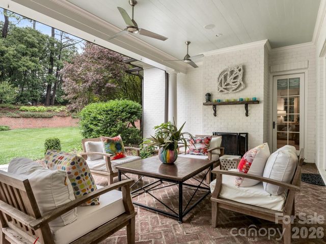 2946 Wheelock Road, Charlotte, NC 28211