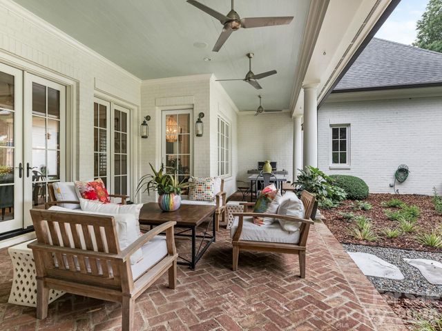 2946 Wheelock Road, Charlotte, NC 28211