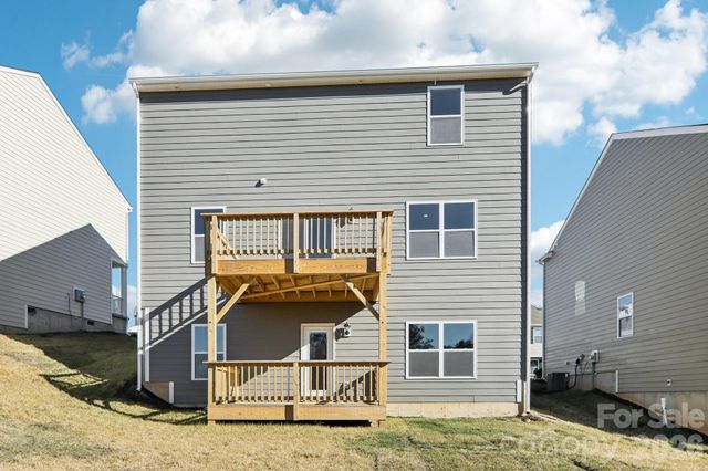 827 Adelston Lane, Asheville, NC 28804