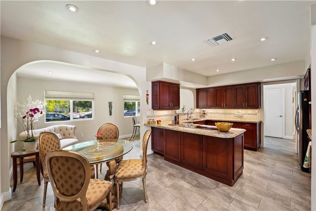 22441 Martha, Woodland Hills, CA 91367