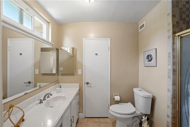 22441 Martha, Woodland Hills, CA 91367