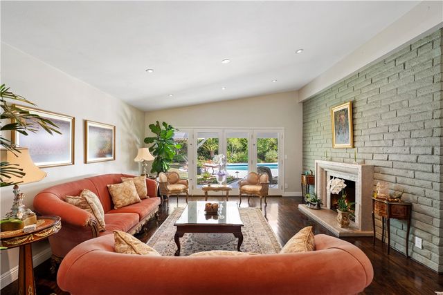 22441 Martha, Woodland Hills, CA 91367