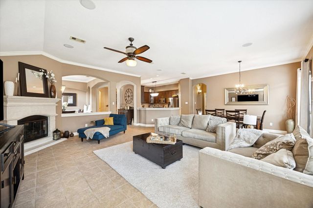 6315 Oakmont Creek Drive, Spring, TX 77379