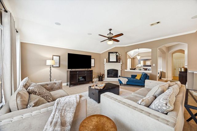 6315 Oakmont Creek Drive, Spring, TX 77379