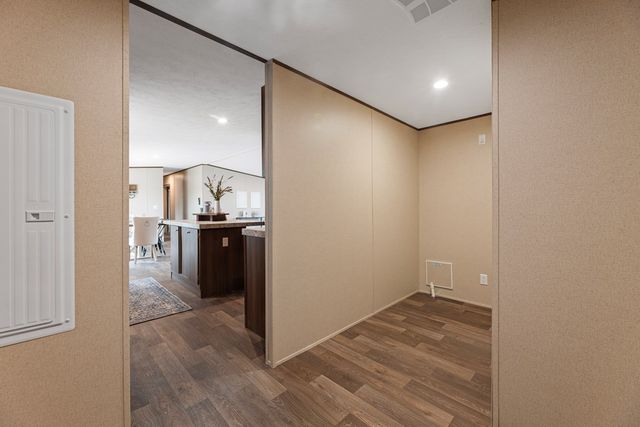 10953 E Fordham Ave, Gardendale, TX 79758