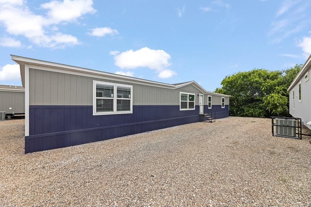 10953 E Fordham Ave, Gardendale, TX 79758