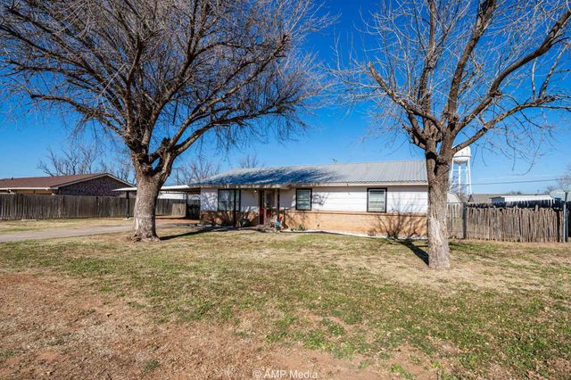 803 E 7th Street, Rotan, TX 79546