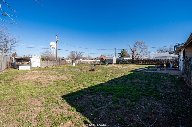 803 E 7th Street, Rotan, TX 79546