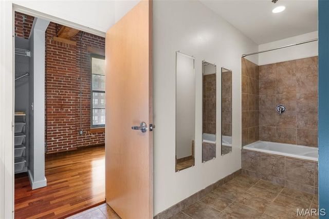 721 N 17th Street 405, St Louis, MO 63103