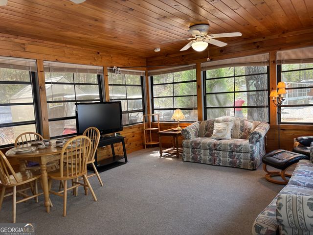 30 Valley Court, Cleveland, GA 30528