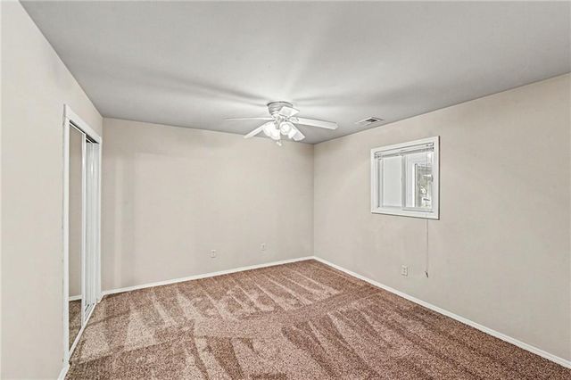 19190 State Avenue, Tonganoxie, KS 66086