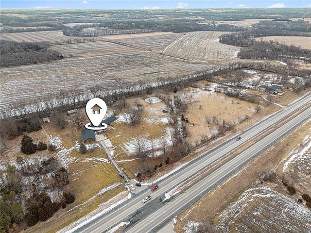 19190 State Avenue, Tonganoxie, KS 66086