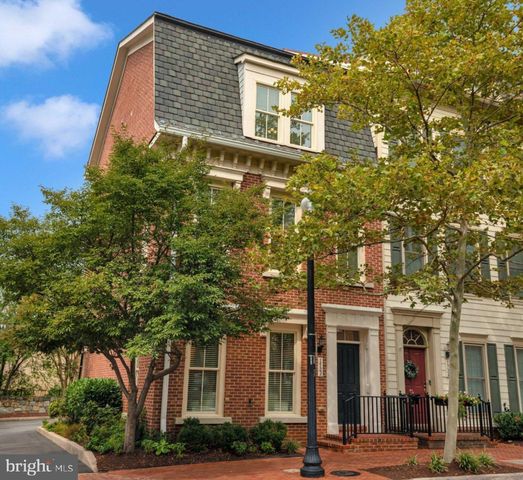 1722 POTOMAC GREENS DR, Alexandria, VA 22314