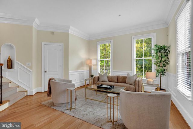 1722 POTOMAC GREENS DR, Alexandria, VA 22314